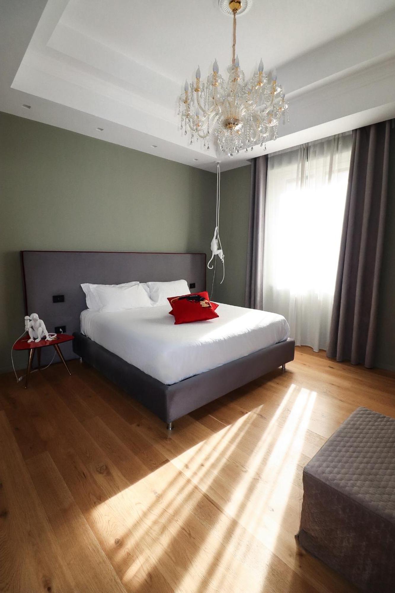 Aron Only Suites Bed And Breakfast Pescara Ngoại thất bức ảnh